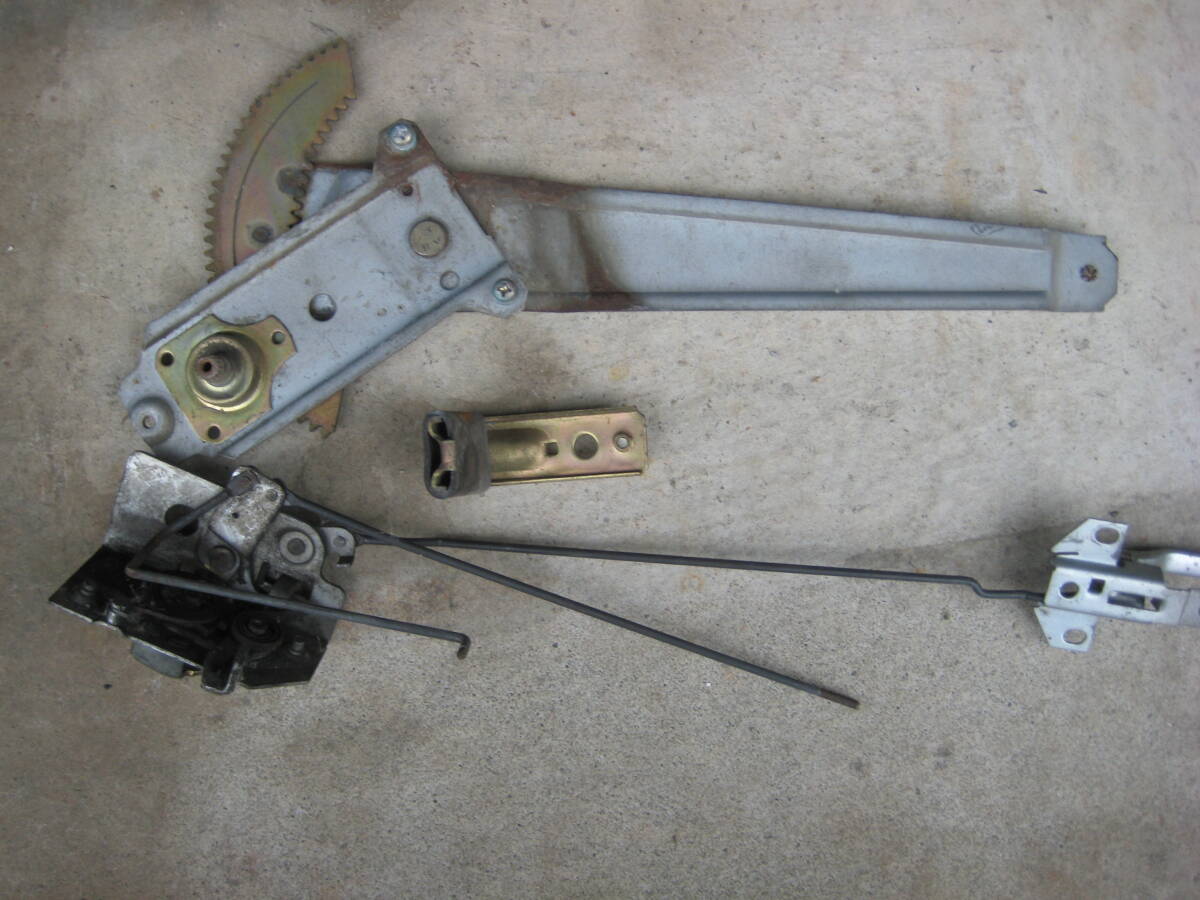 サニトラ 左側 ウインドウ レギュレーター 他 サニートラック_画像2