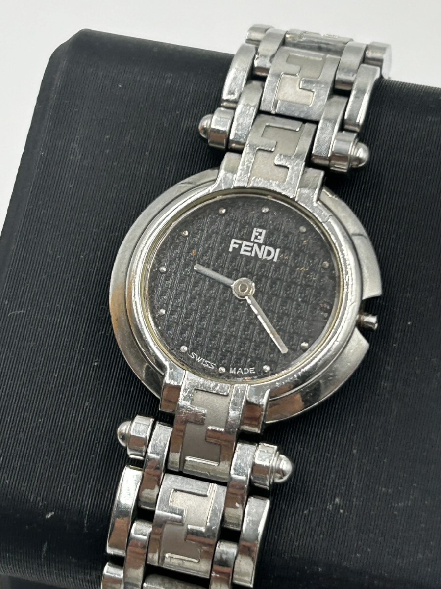1円スタート FENDI フェンディレディース 腕時計 750L ラウンド ブラック 黒 シルバー SS ジャンク品 TK1029-9_画像1