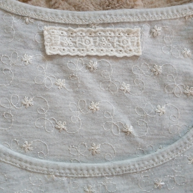 カットソー 刺繍 レース Lui Janne ルイ・ジャンヌ 長袖 Tシャツ 小花模様 ロングスリーブ ライトグレー Lサイズ_画像5
