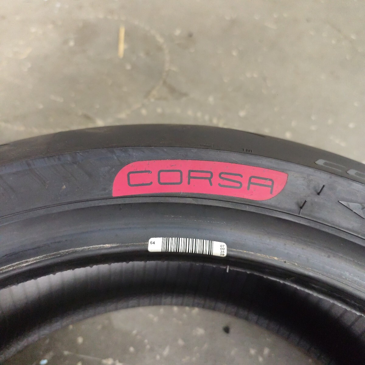 PIRELLI DIABLO ROOSO Ⅳ CORSA　ピレリ ディアブロ ロッソ 4 コルサ　200/60 17　200/60ZR17 　ほぼ新品_画像8