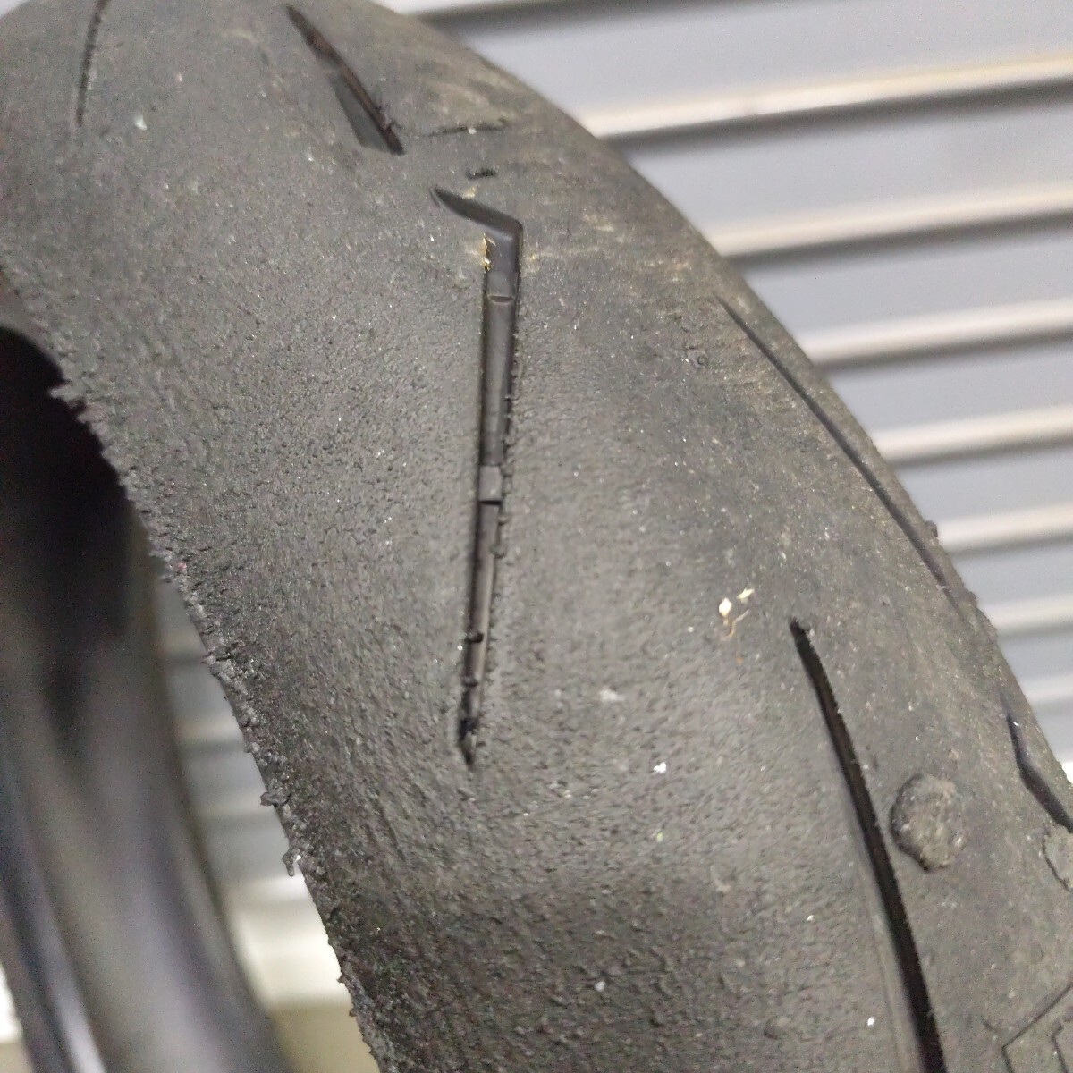 ピレリ ディアブロ スーパーコルサ V4 120/70 17　PIRELLI DIABLO SUPERCORSA V4 ロッド№0625_画像2