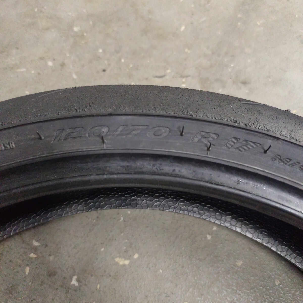 ピレリ ディアブロ スーパーコルサ V4 120/70 17　PIRELLI DIABLO SUPERCORSA V4 ロッド№0625_画像6