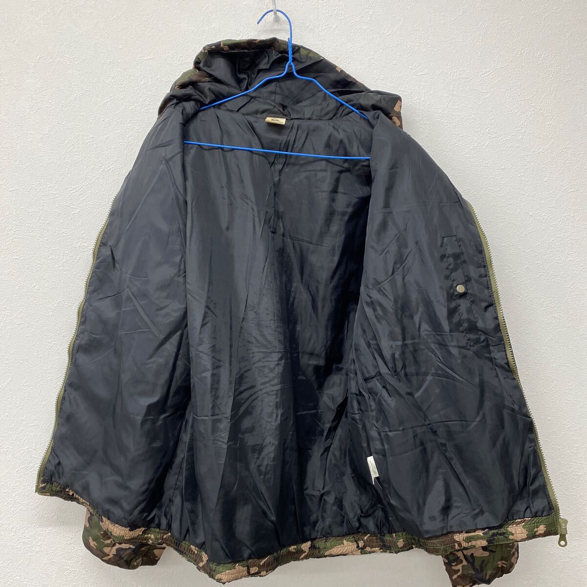 QUIKSILVER 迷彩 カモフラ パーカー ジップアップ ダウンジャケットS 防寒古着 し10_画像4