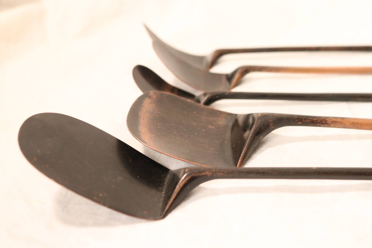 銅製 燻し灰匙 五本組 茶道具 茶会席 表千家 裏千家 茶懐石 茶事 風炉 炭手前_画像6