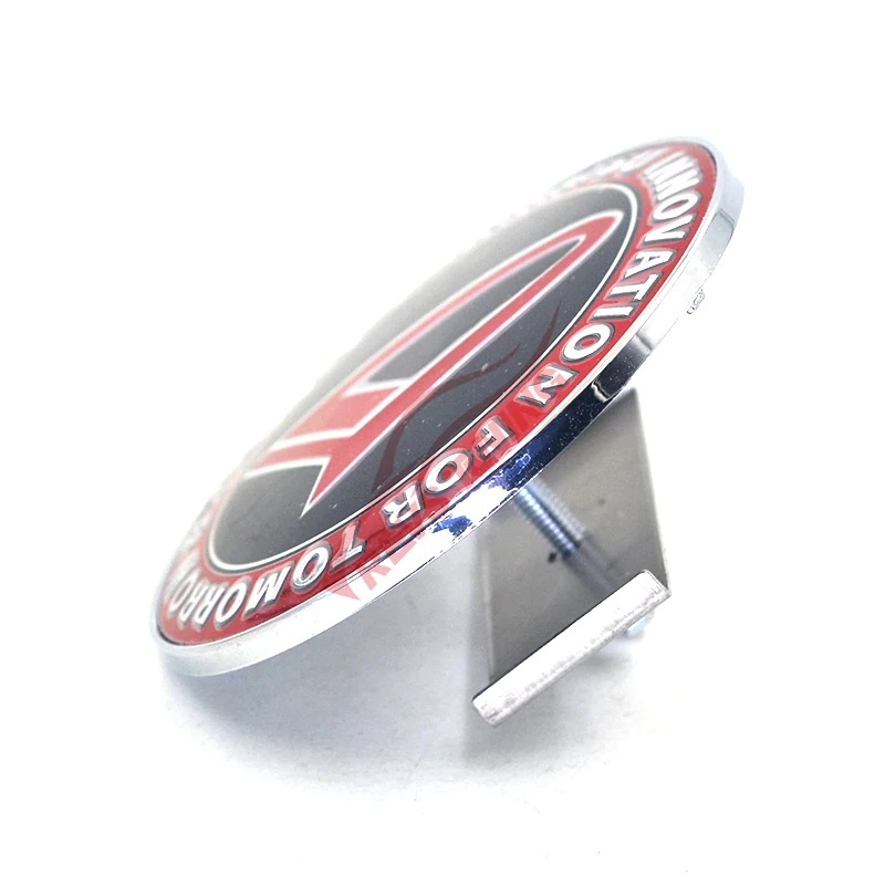 【送料込】ダイハツ(大阪発動機) Fグリル用 3Dエンブレムバッジ 直径9cm DAIHATSU_画像3