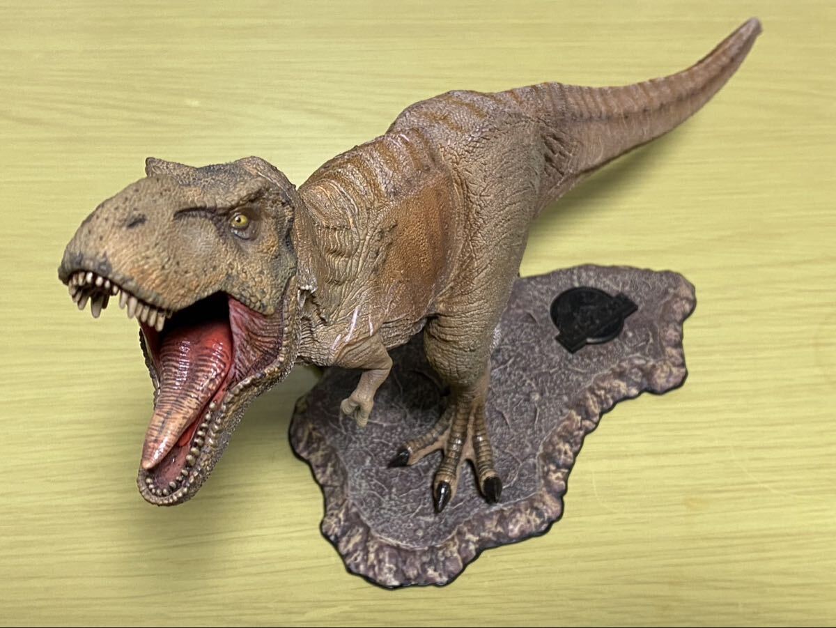 【開封品】Prime 1 Studio プライムコレクタブルフィギュア　ジュラシック・ワールド　炎の王国　ティラノサウルス・レックス_画像3