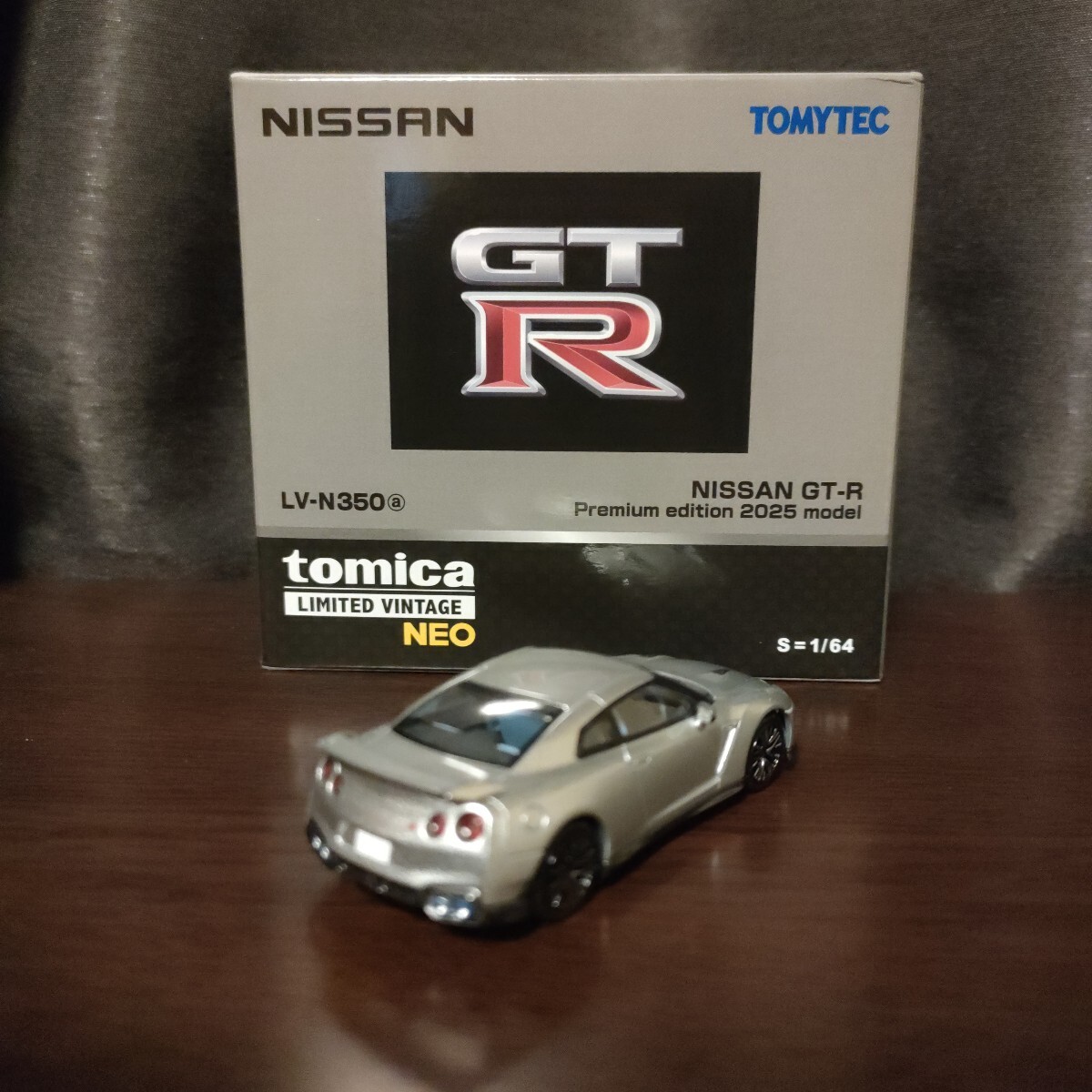 LV-N350a NISSAN GT-R Premium edition 2025 model （銀） トミカリミテッドヴィンテージ NEO_画像2