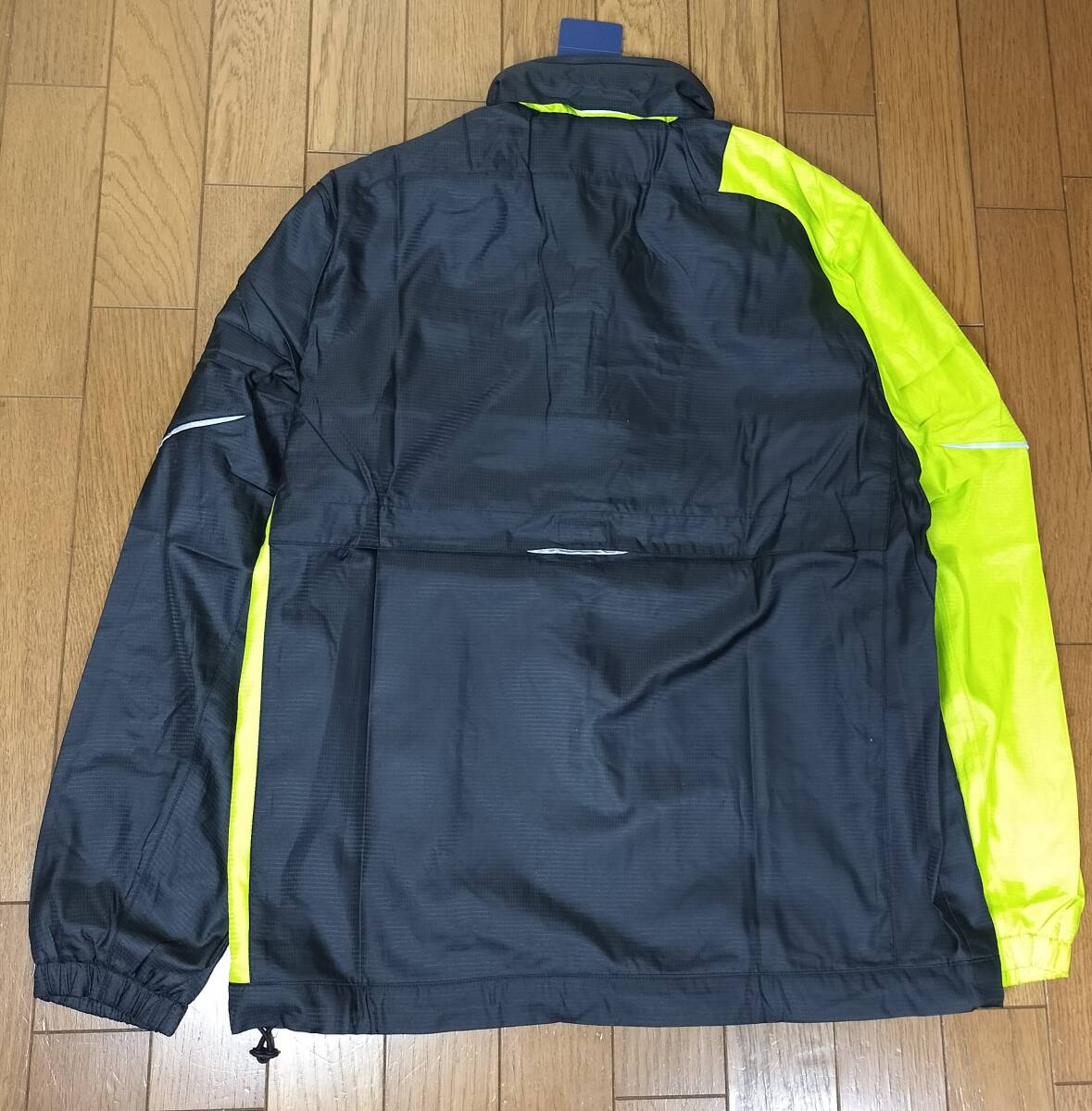 定価8,580円 新品 ヨネックス ユニウィンドウォーマー 70069 メンズS 男女兼用_画像5