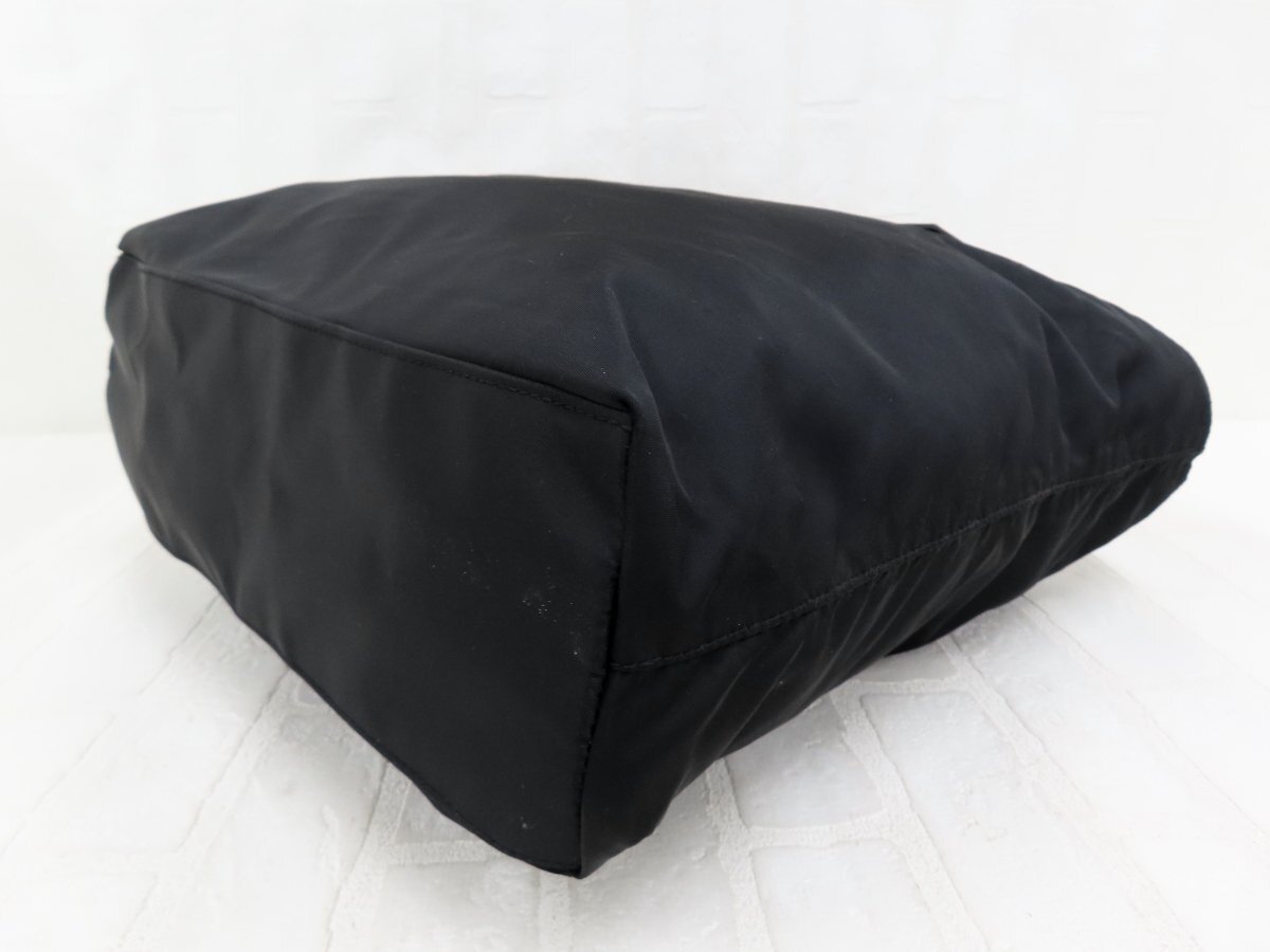 ◆美品◆PRADA プラダ◆ナイロン カーフ レザー 本革◆トート バッグ◆ブラック SV金具◆イタリア製◆肩掛け◆三角ロゴプレート◆A13629_画像7