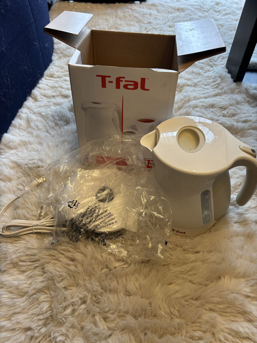 【中古品】T-fal ティファール 電気ケトル ジャスティン プラス JUSTINE+ 1.2L ホワイト/白 KO340175/KO4901JP 大容量 湯沸かし_画像1
