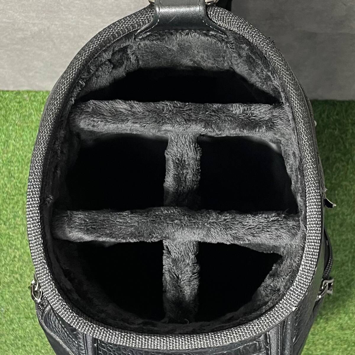 Titleist BLACK LIMITED タイトリスト ブラックリミテッド キャディバッグ ゴルフバッグ 黒 本革 最高級品 3点式 クロコ調 入手困難品_画像9