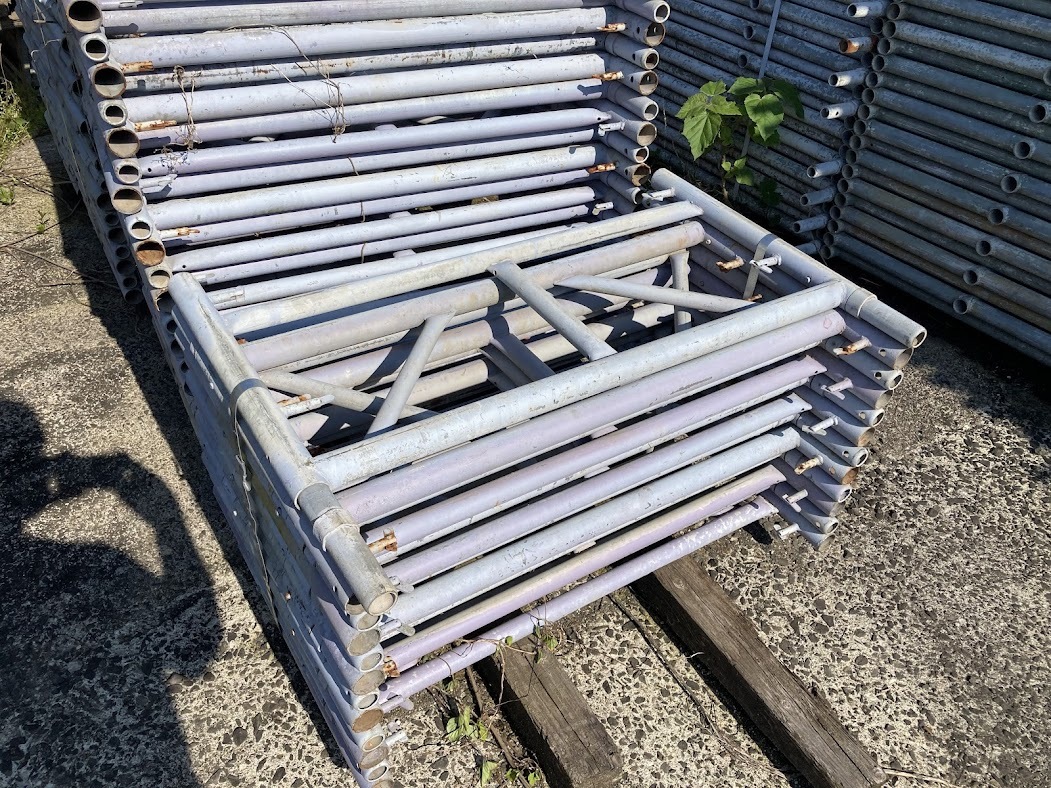 枠組足場 梯子型建枠 W914 H490 ピン付 調整枠 宮城県 W900 H500_画像2