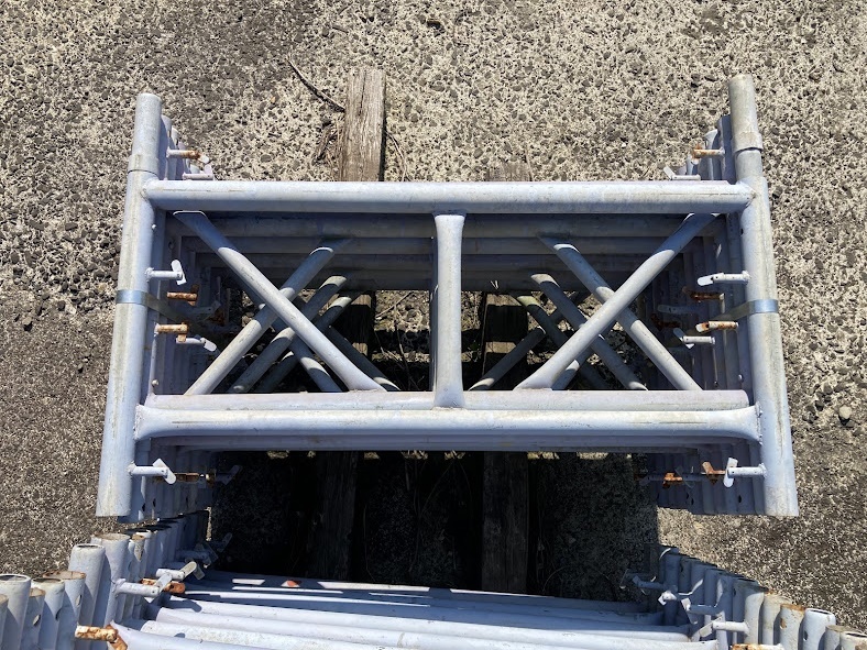 枠組足場 梯子型建枠 W914 H490 ピン付 調整枠 宮城県 W900 H500_画像1