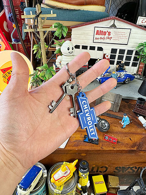 シボレー ボウタイロゴ ラバーキーホルダー ■ アメリカン雑貨 アメリカ雑貨_画像4