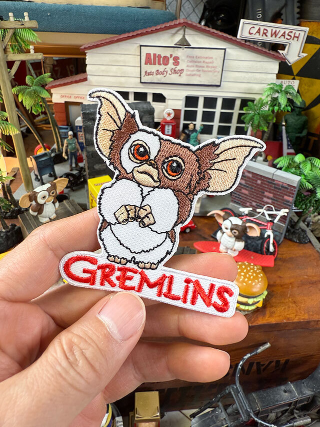фильм gremlin gizmo нашивка (gizmo& Logo ) # american смешанные товары America смешанные товары