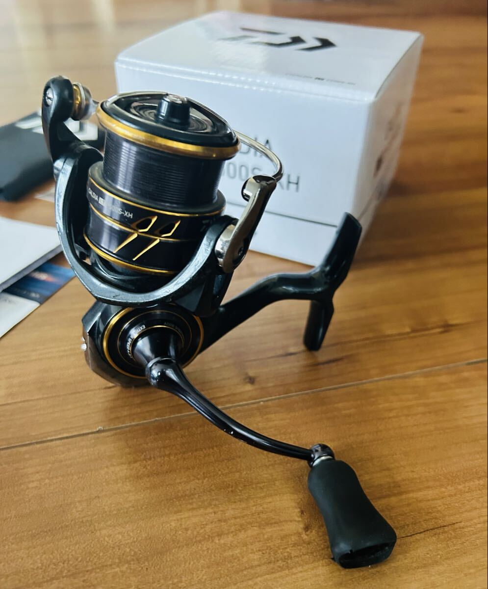 ダイワ 21カルディア LT 2500S-XH 箱、取説、袋付き。シーバス、エギング、ライトジギング等に。DAIWA CALDIA LT 2500S-XH