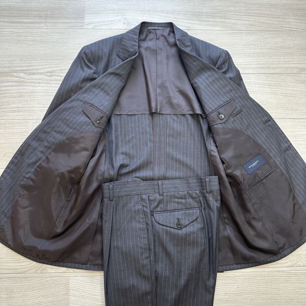 【BURBERRY】 バーバリー ロンドン イタリア製生地 AB5 (Lサイズ程度) グレー ストライプ柄 スーツ セットアップ ウール 2B メンズ_画像2