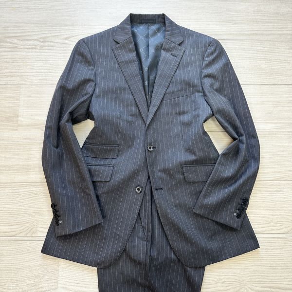 BURBERRY バーバリーブラックレーベル 希少!!裏地ロゴ 36R(Mサイズ程度) セットアップ Super100's グレー ストライプ メンズ スーツ_画像3