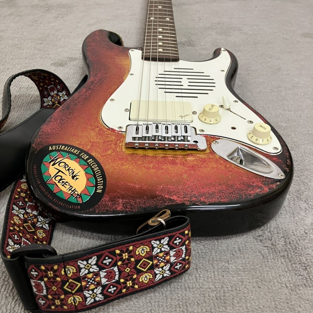 I107-T23-1890 Fender フェンダー Japan Stratocaster ストラトキャスター エレキギター ケース付 通電・音出し確認済 TC_画像9