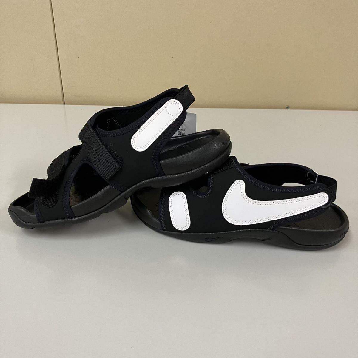 K324-T27-987 NIKE KIDS ナイキ サンレイ アジャスト6 GS DX5544-002 25cm サンダル ブラックカラー 箱付き SANRAY ADJUST6 キッズ TE_画像2