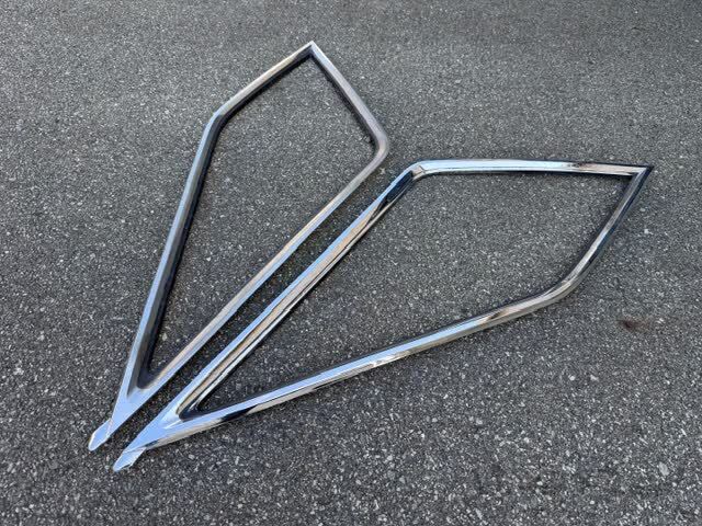 77 78 79 フォード サンダーバード クォーターガラスモール 左右ペア ウインドモール 70's セブンティーズ_画像2