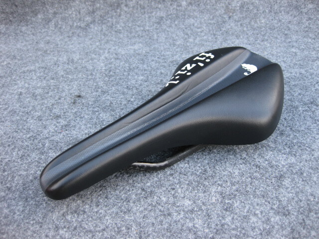 fizik ANTARES VSX カーボンレール 幅140mm_画像2