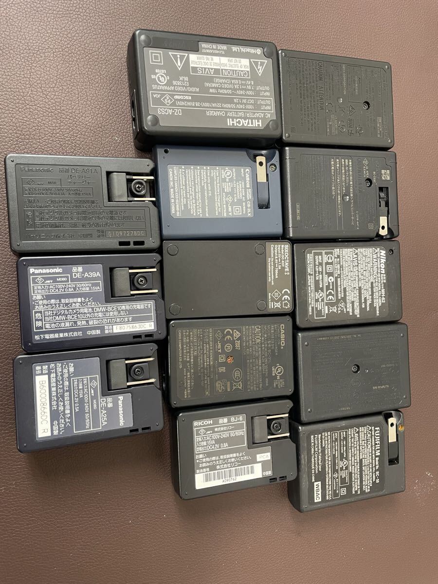 デジカメ用バッテリー充電器13個セット_画像2