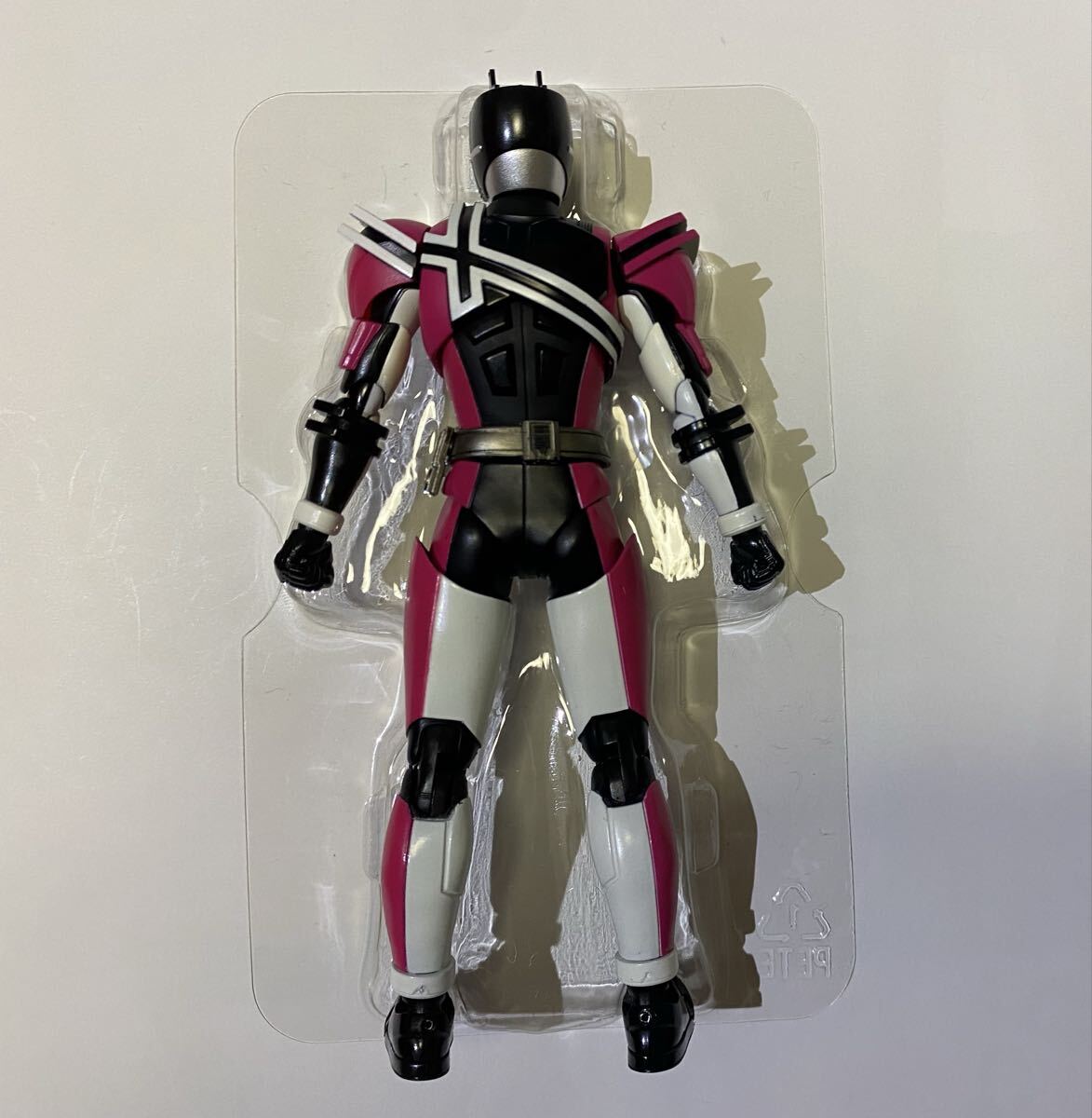 真骨彫製法 S H フィギュアーツ 仮面ライダーディケイド_画像5