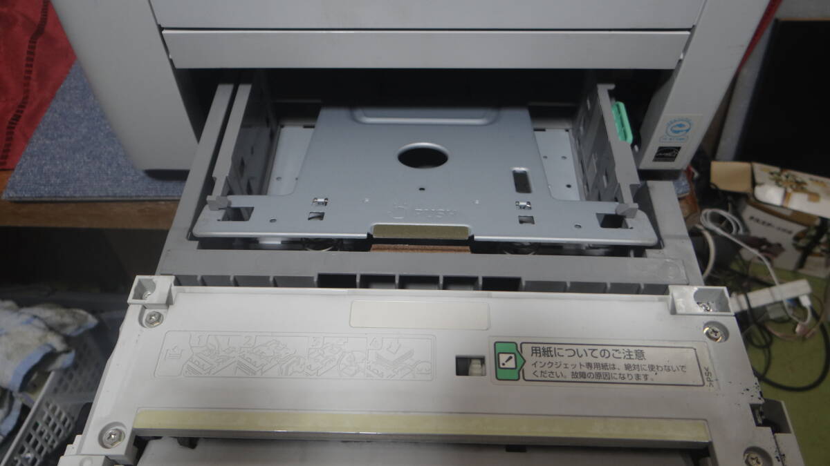 VT2771 RICOH IPSiO SP C320 印刷枚数枚 A4カラーレーザープリンター 事務用品 ジャンク品 現状品_画像6