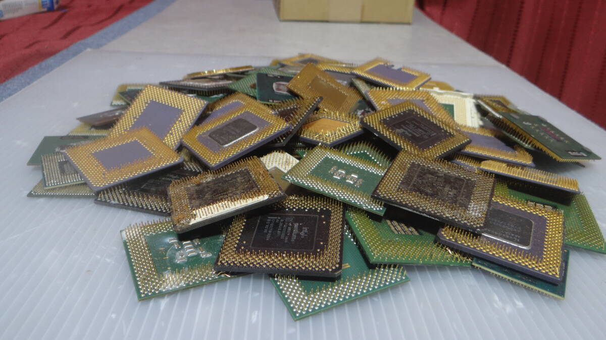VT2878 CPUいろいろセット 約1.2Kg 金メッキ ゴールド再生 金色 /金抽出 金精練/用途いろいろ_画像4