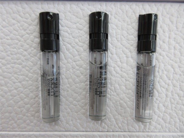 ◆◆DIOR シーズナルギフト プラチナ会員 扇子◆USED品 M9930_画像2