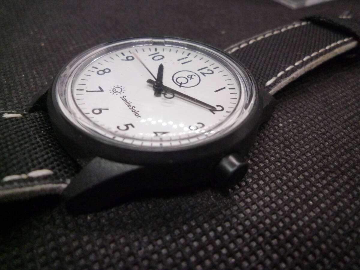 J25102) 中古 腕時計 シチズン CITIZEN Q&Q SmileSolar QUARTZ 稼働品ですがジャンク品扱い ※発送ゆうパケットポストmini(送料当方負担)_画像3