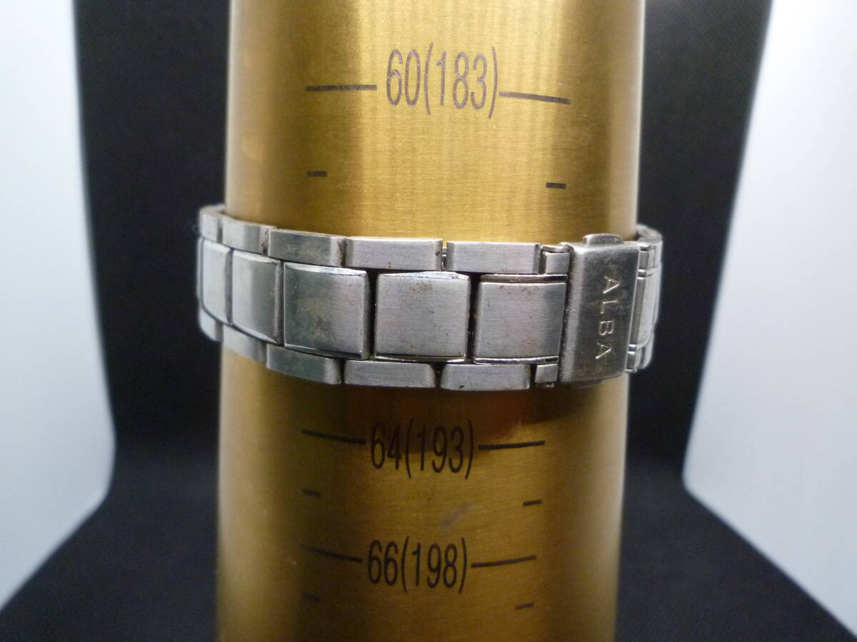 J25235) 中古 腕時計 セイコーアルバ ソーラー SEIKO ALBA SOLAR V158-0AX0 腕回り 約185mm 稼働品ですがジャンク品扱い ※(送料当方負担)_画像6