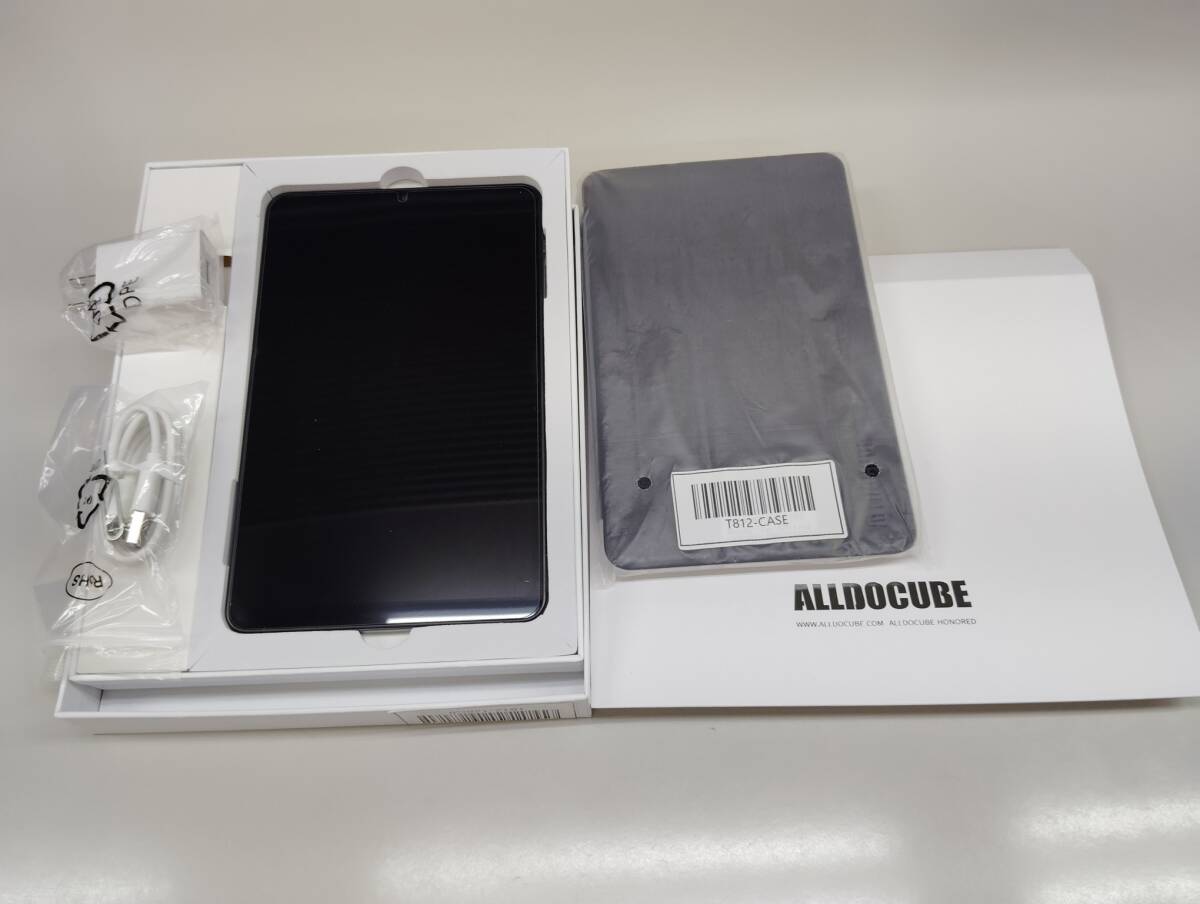 【中古】8.4インチタブレットALLDOCUBE iPlay60mini Pro T812-128GB（純正手帳型ケース付き)_画像1