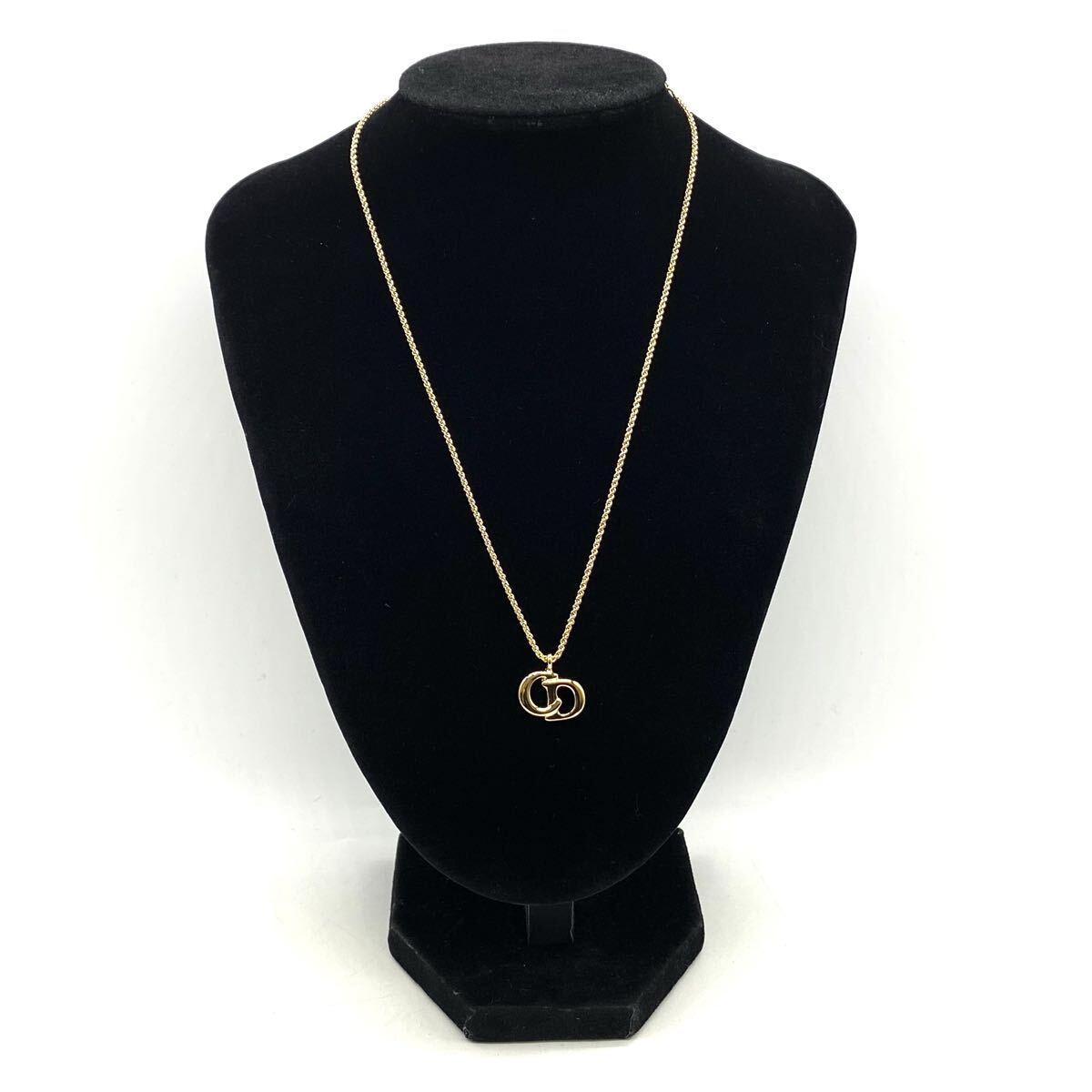 【10山21】Christian dior ネックレス クリスチャンディオール ロゴ チャーム ゴールドカラー 全長 約46cm 重さ 約6.4g レディース_画像1