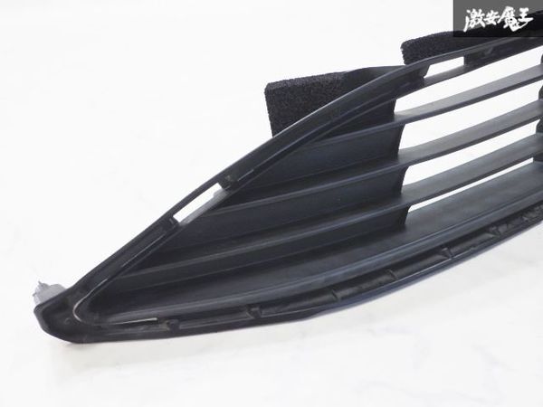 ★割れ無し★ トヨタ 純正 ZVW50 ZVW51 ZVW55 プリウス 前期 フロント バンパーグリル ロアグリル ロワグリル 53112-47240 即納_画像6