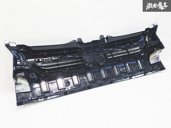 ★割れ無し★ トヨタ 純正 200系 ハイエース スーパーGL ワイド 5型 ミリ波レーダー プリクラ 通常メッキ フロントグリル 53100-26600 即納_画像8