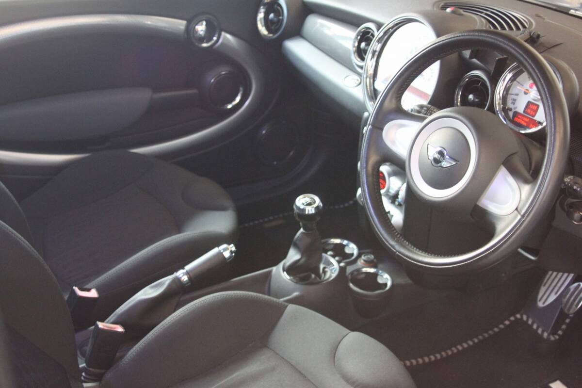 H20 MINI クーパーS 6速MT 車検R9年2月迄!_画像10