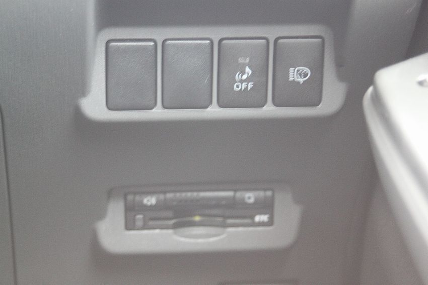 H27 N BOX カスタム ターボSSパッケージ 純正ナビ/両側パワスラ/スマートキー/ディスチャージライト/リアスポ/車検たっぷりR9.9月迄!!_画像10