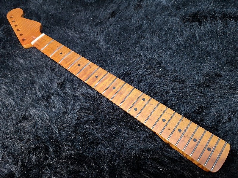 ■価格応談!!★Stratocaster ST Neck Flame Maple 22F ストラト・リプレイスメントネック トラ目 新品・アウトレット特価! G1P21167_画像1