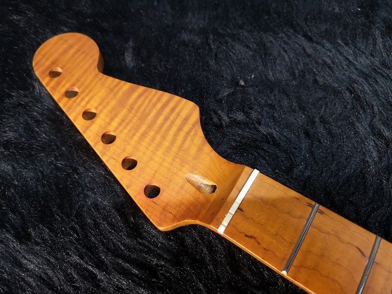 ■価格応談!!★Stratocaster ST Neck Flame Maple 22F ストラト・リプレイスメントネック トラ目 新品・アウトレット特価! G1P21167_画像2