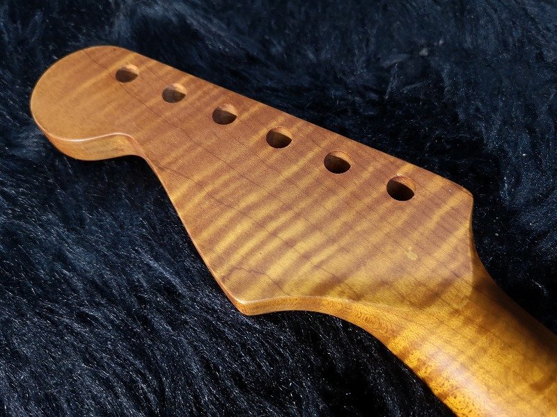■価格応談!!★Stratocaster ST Neck Flame Maple 22F ストラト・リプレイスメントネック トラ目 新品・アウトレット特価! G1P21167_画像6