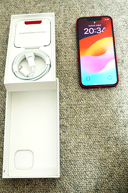 iPhone 13 mini 256GB レッド SIMフリー バッテリー最大容量86％ ☆美品★_画像4