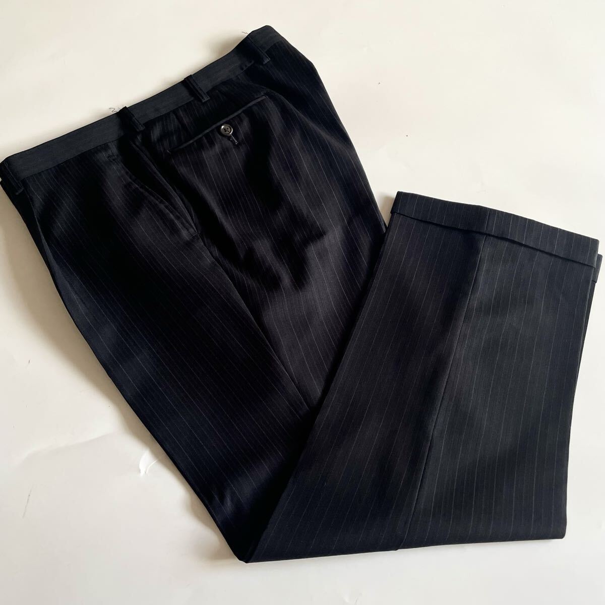 ErmenegildoZegna ゼニア エレクタ生地 ウール100 ブラック ストライプ柄 セットアップスーツ BB4 L相当 大きめサイズ 裏地ネイビー 紳士服_画像7