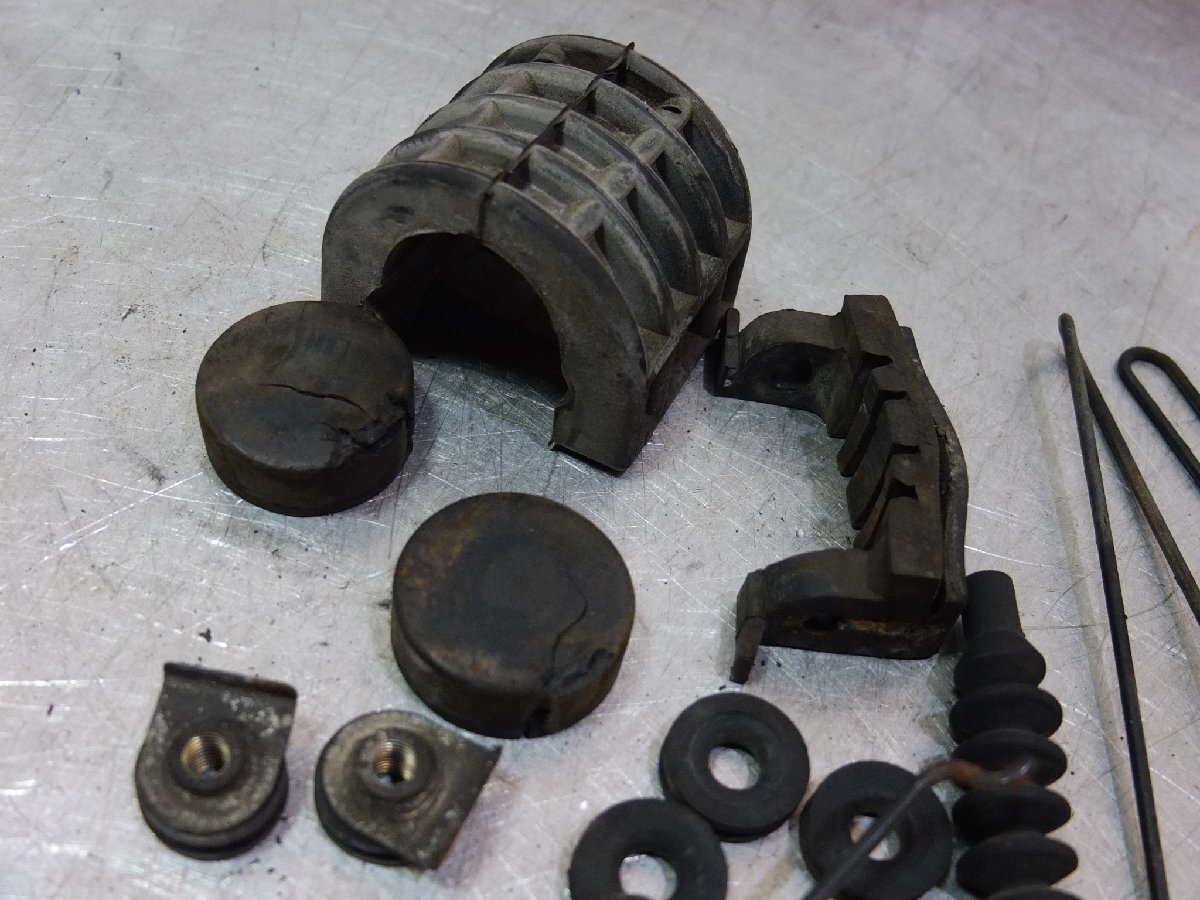 カワサキ KL250 KL250A-0130**タンクマウントゴム&配線ステー等/旧車/ビンテージ/10_画像3