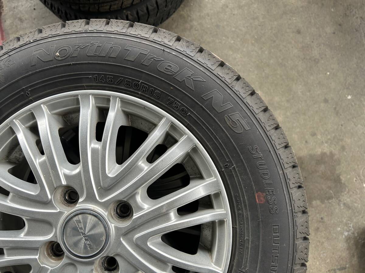 ノーストレックN5　145/80R13　オートバックス　スタッドレスタイヤ　バリ山　9.5部山以上　2022年　軽自動車　アルト_画像3