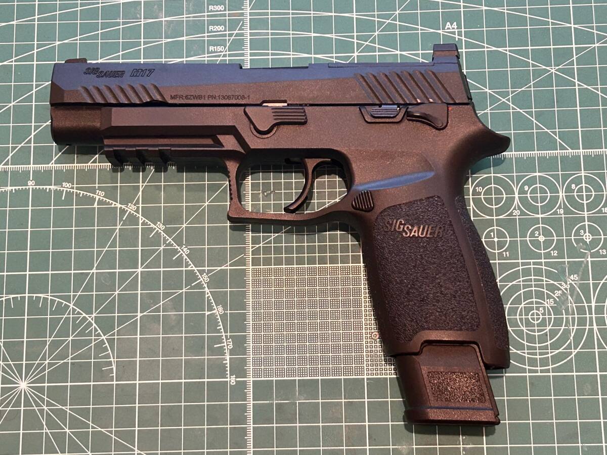 LAYLAX SIGSAUER M17　CO2