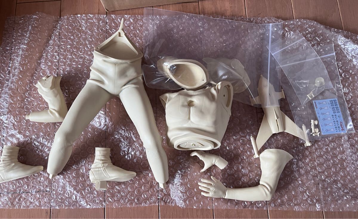 ウルトラマンCタイプ クロスワークス ガレージキット 撃つな!アラシ_画像2