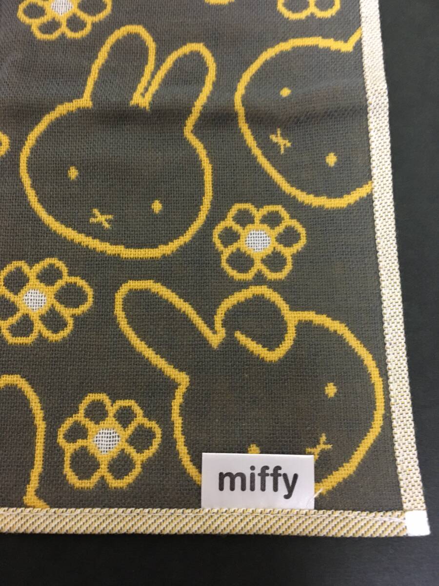 miffy/ミッフィー　３重ガーゼハンカチ☆彡　ミッフィー&ダーン　イエロー☆　タオルハンカチ　新品　MIFFY＆DAN_画像10