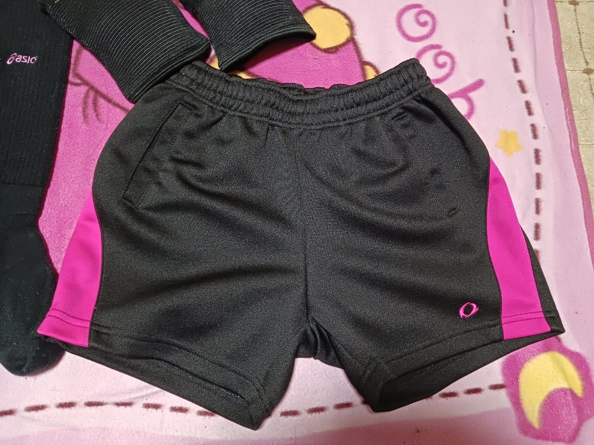 女子バレーボール　３点セット ゲームパンツ 膝サポーター ソックス_画像2